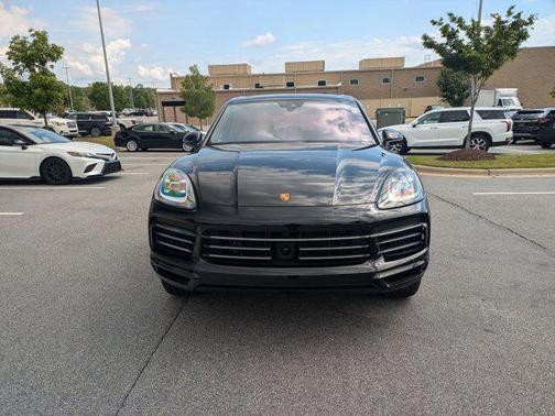 2022 Porsche Cayenne Base
