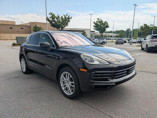 2022 Porsche Cayenne Base