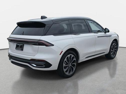 2025 Lincoln Nautilus Reserve