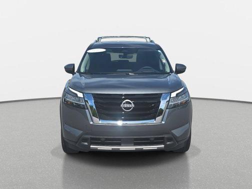 2024 Nissan Pathfinder Platinum FWD
