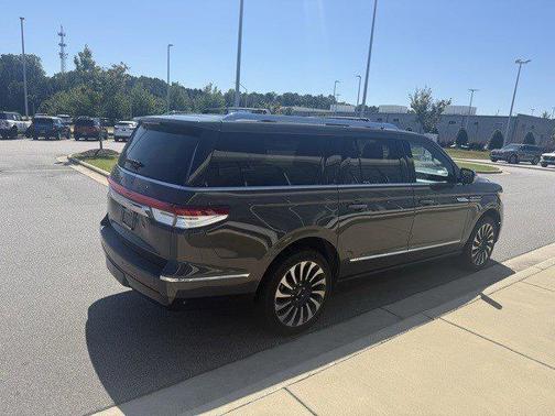 2023 Lincoln Navigator Black Label