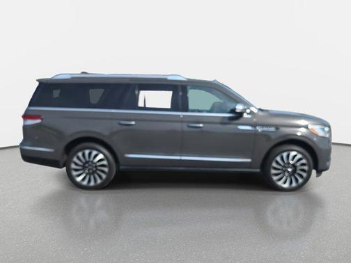 2023 Lincoln Navigator Black Label