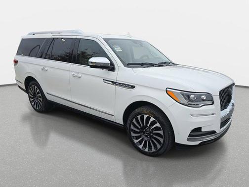 2022 Lincoln Navigator Black Label