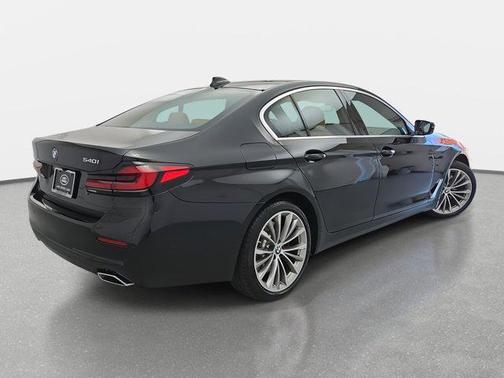 2021 BMW 540 540i