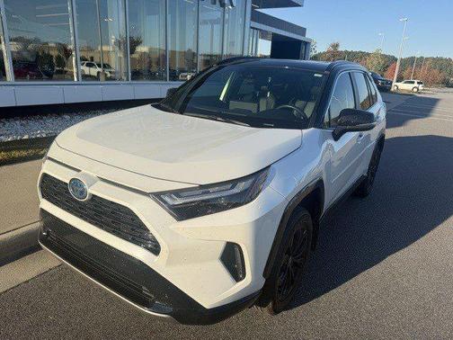 2024 Toyota RAV4 Hybrid SE