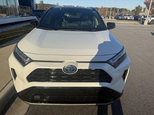 2024 Toyota RAV4 Hybrid SE