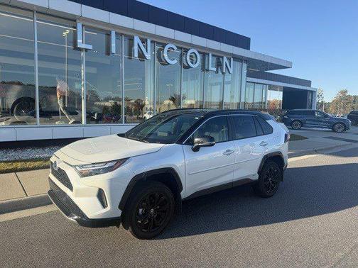 2024 Toyota RAV4 Hybrid SE