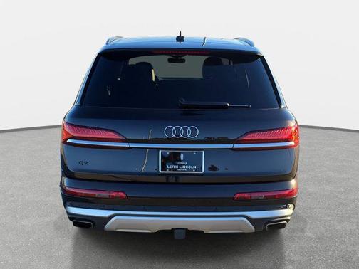 2025 Audi Q7 55 Prestige