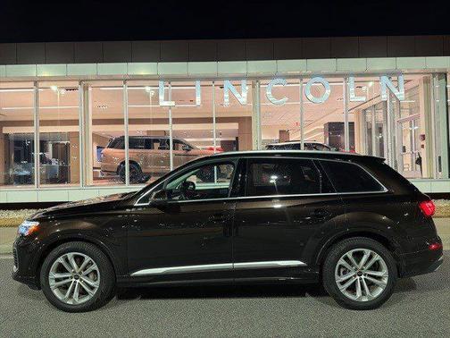 2025 Audi Q7 55 Prestige