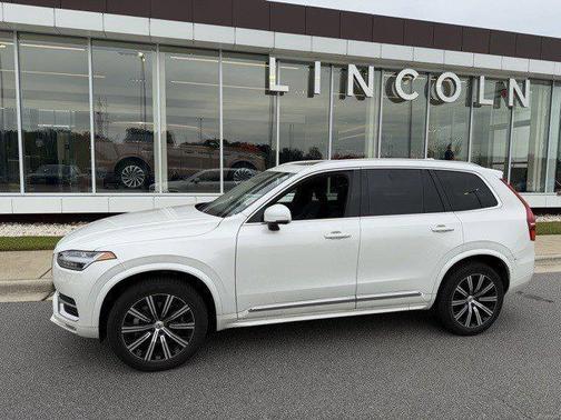 2024 Volvo XC90 B5 Core Bright Theme