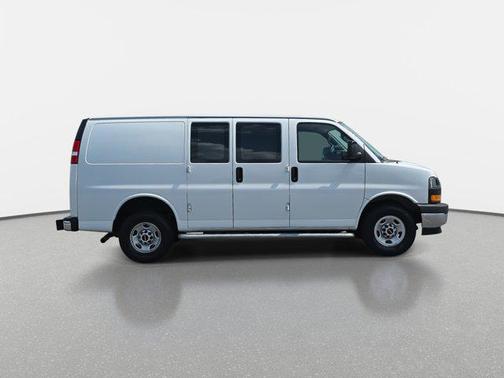 2023 GMC Savana 2500 Work Van