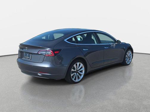 2019 Tesla Model 3 Mid Range