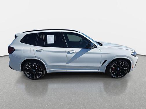 2024 BMW X3 M40i