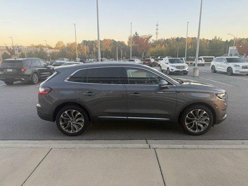 2023 Lincoln Nautilus Reserve