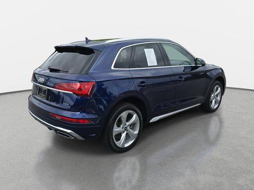 2023 Audi Q5 45 S line Premium Plus