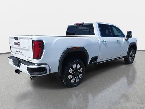 2024 GMC Sierra 2500 Denali