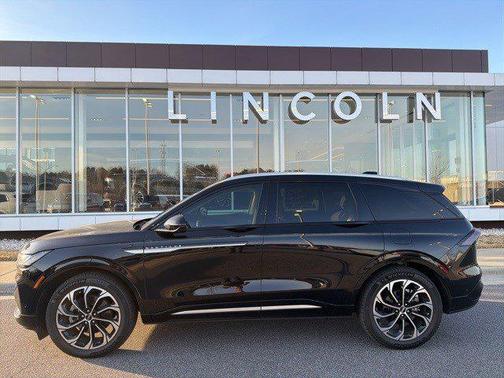 2024 Lincoln Nautilus Reserve