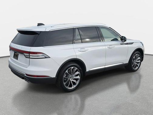 2026 Lincoln Aviator Premiere