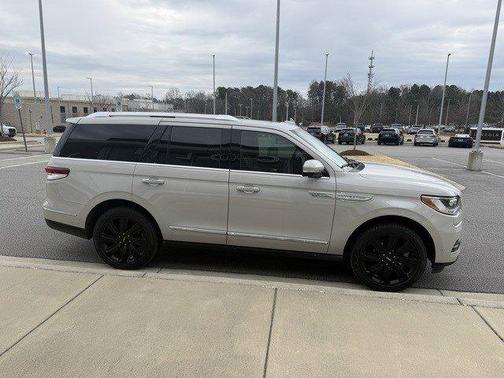 2024 Lincoln Navigator Reserve