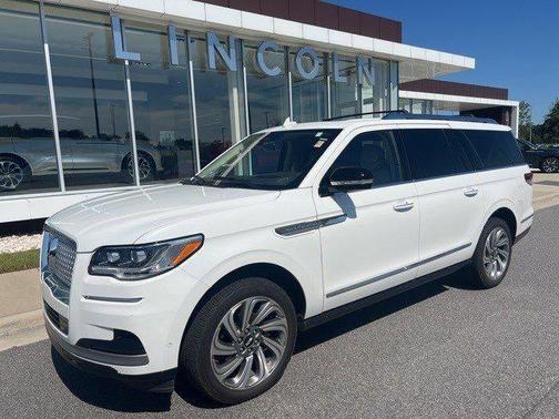 2023 Lincoln Navigator Reserve