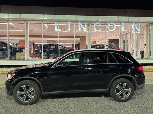 2018 Mercedes-Benz GLC 300 Base