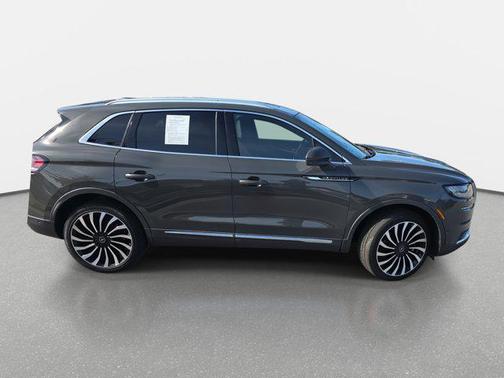 2023 Lincoln Nautilus Black Label