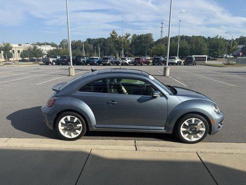 2019 Volkswagen Beetle 2.0T SE