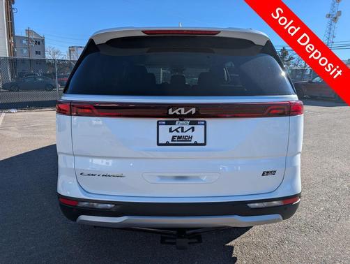 2022 Kia Carnival LXS