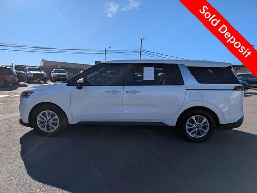 2022 Kia Carnival LXS