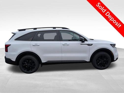 Glacial White Pearl 2023 Kia Sorento S