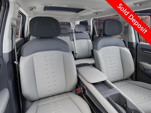 Ivory Silver 2026 Kia EV9 Wind