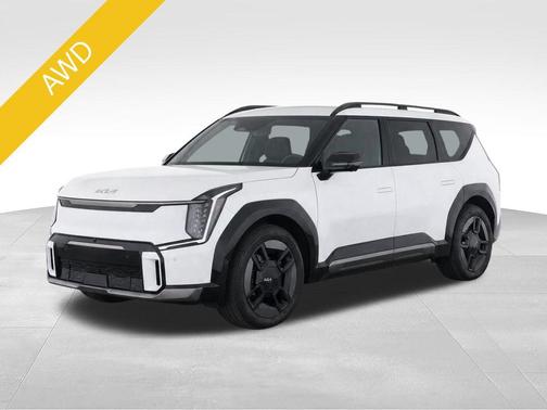 Snow White Pearl 2024 Kia EV9 GT-Line