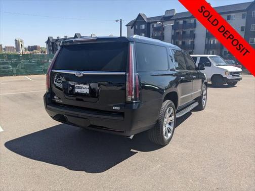 2017 Cadillac Escalade ESV Luxury