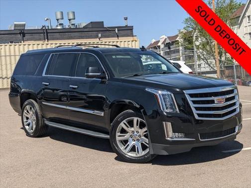 2017 Cadillac Escalade ESV Luxury