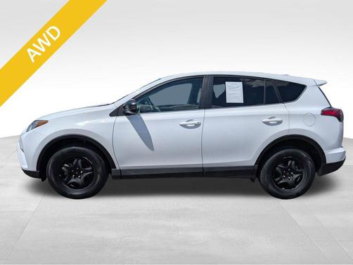 Super White 2017 Toyota RAV4 LE