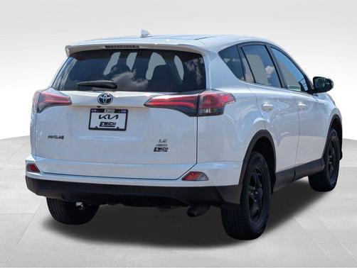 Super White 2017 Toyota RAV4 LE