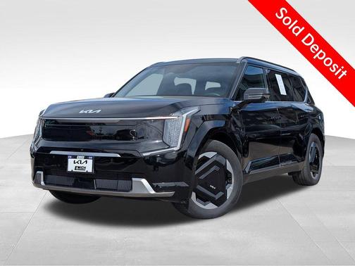 Aurora Black Pearl 2024 Kia EV9 Land