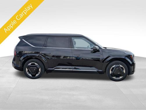 Aurora Black Pearl 2024 Kia EV9 Land