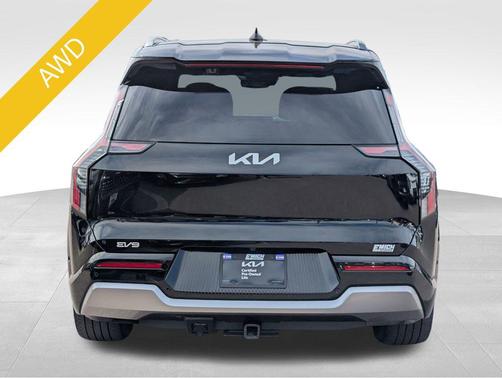 Aurora Black Pearl 2024 Kia EV9 Land