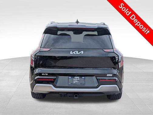 Aurora Black Pearl 2024 Kia EV9 Land
