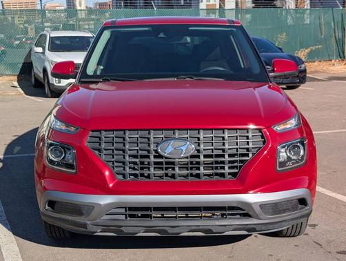 2021 Hyundai VENUE SE