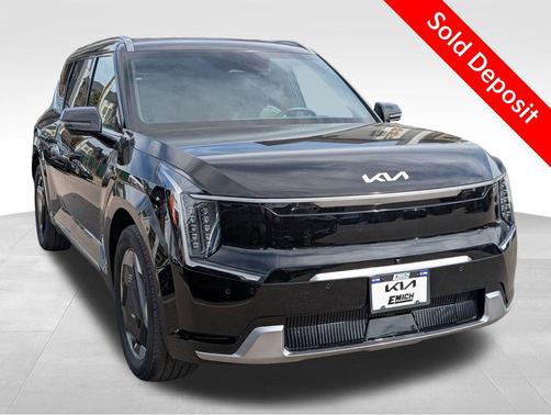 Aurora Black Pearl 2024 Kia EV9 Land