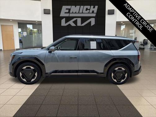 2024 Kia EV9 Land
