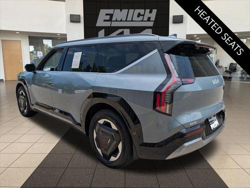 2024 Kia EV9 Land