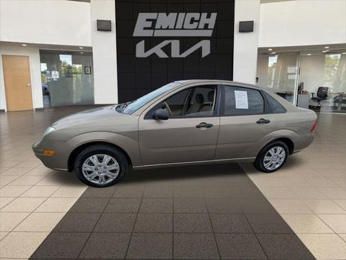 2005 Ford Focus ZX4 SE