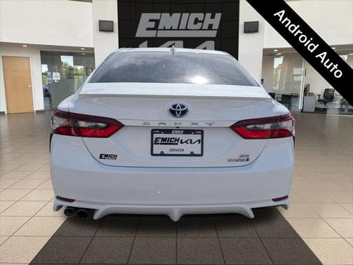2022 Toyota Camry SE