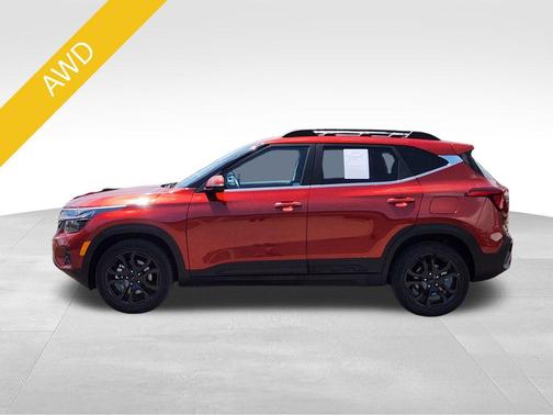 Mars Orange 2025 Kia Seltos X-Line