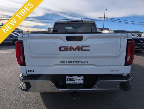 2022 GMC Sierra 1500 SLT