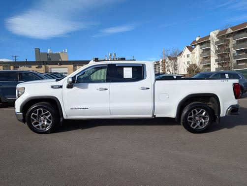 2022 GMC Sierra 1500 SLT