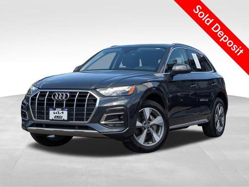 Manhattan Gray Metallic 2023 Audi Q5 40 Premium Plus